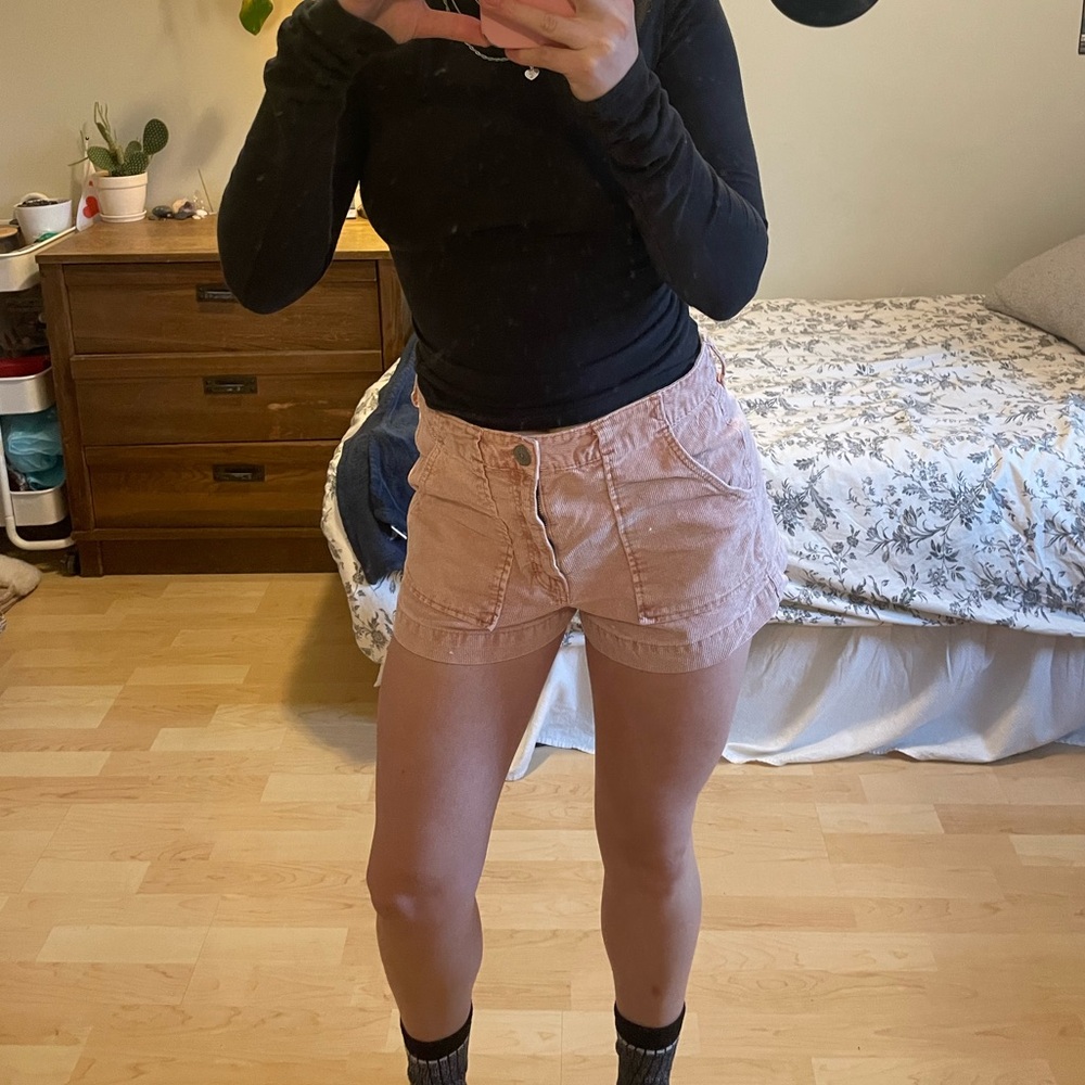 🧚🏻‍♀️American eagle corduroy shorts🧚🏻‍♀️